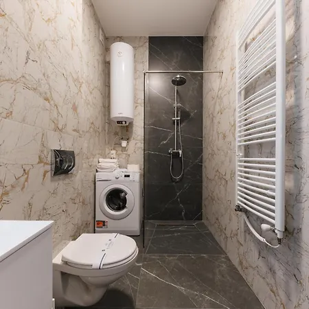 Luxury Apartments Laborca Uschhorod Exterior foto