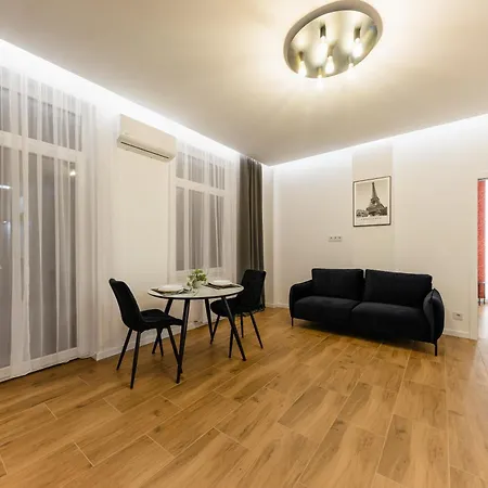 Luxury Apartments Laborca Uschhorod Exterior foto