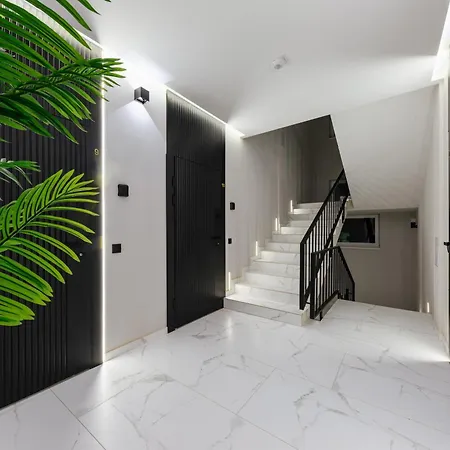 Luxury Apartments Laborca Uschhorod Exterior foto