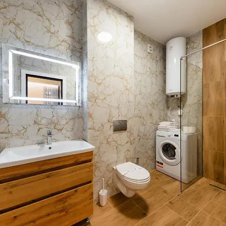 Luxury Apartments Laborca Uschhorod Exterior foto