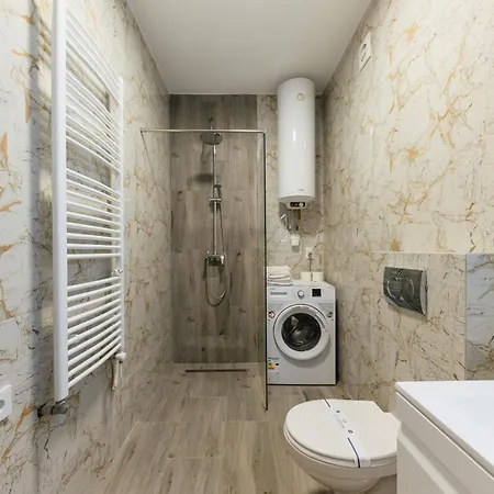 Luxury Apartments Laborca Uschhorod Exterior foto