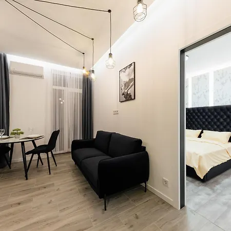 Luxury Apartments Laborca Uschhorod Exterior foto