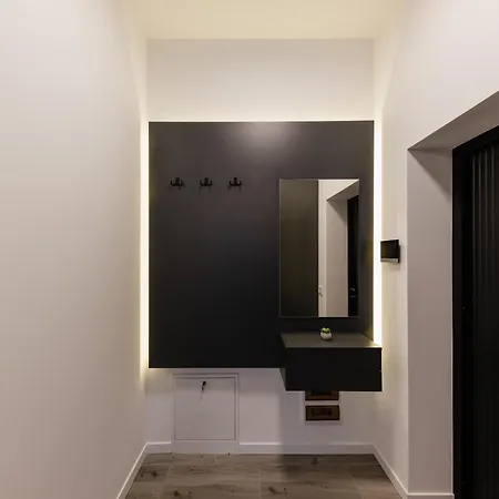 Luxury Apartments Laborca Uschhorod Exterior foto