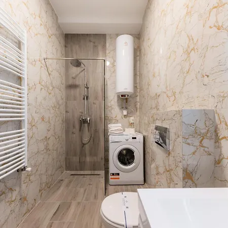 Luxury Apartments Laborca Uschhorod Exterior foto