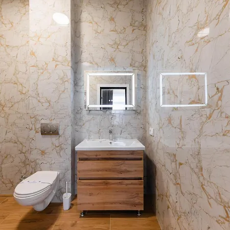 Luxury Apartments Laborca Uschhorod Exterior foto
